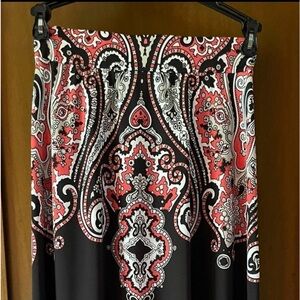 Beautiful almost new midi skirt